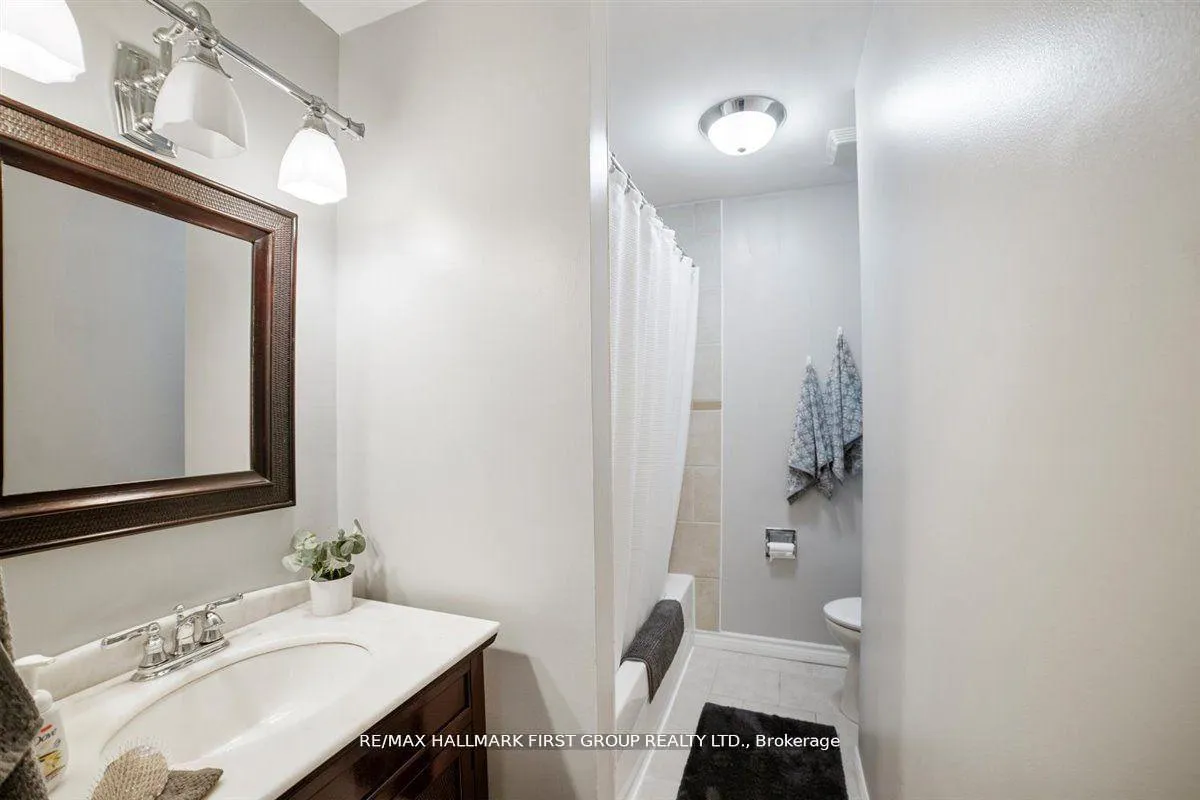 Photo 21 of 1617 Norwill Crescent, Oshawa, Samac — HOMEH