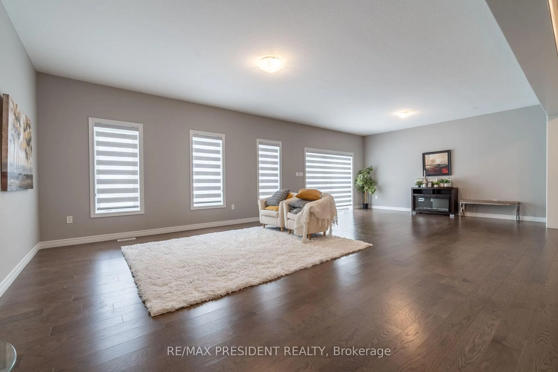 Photo 11 of 61 Broadacre Drive, Kitchener — HOMEH