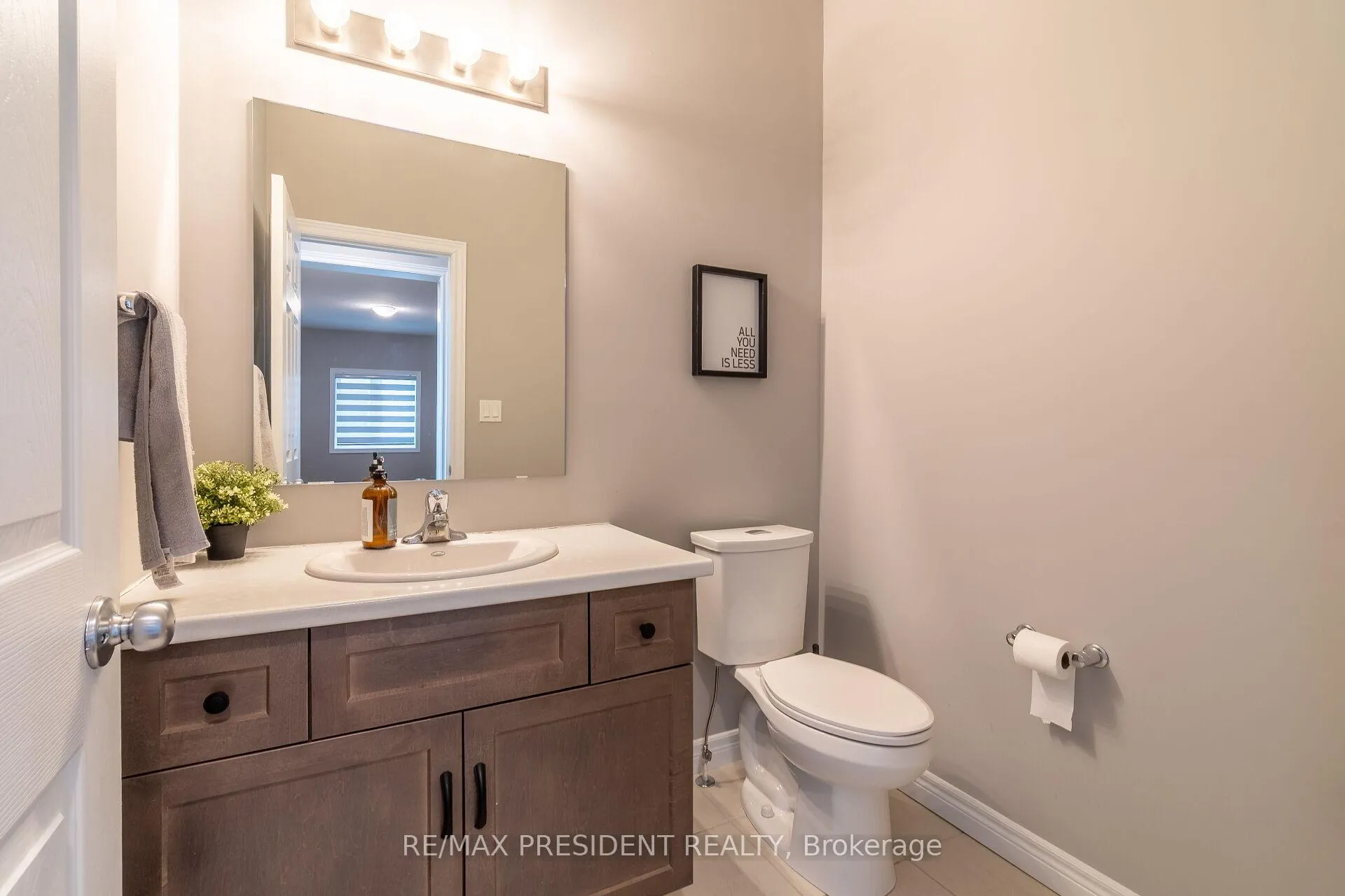 Photo 16 of 61 Broadacre Drive, Kitchener — HOMEH