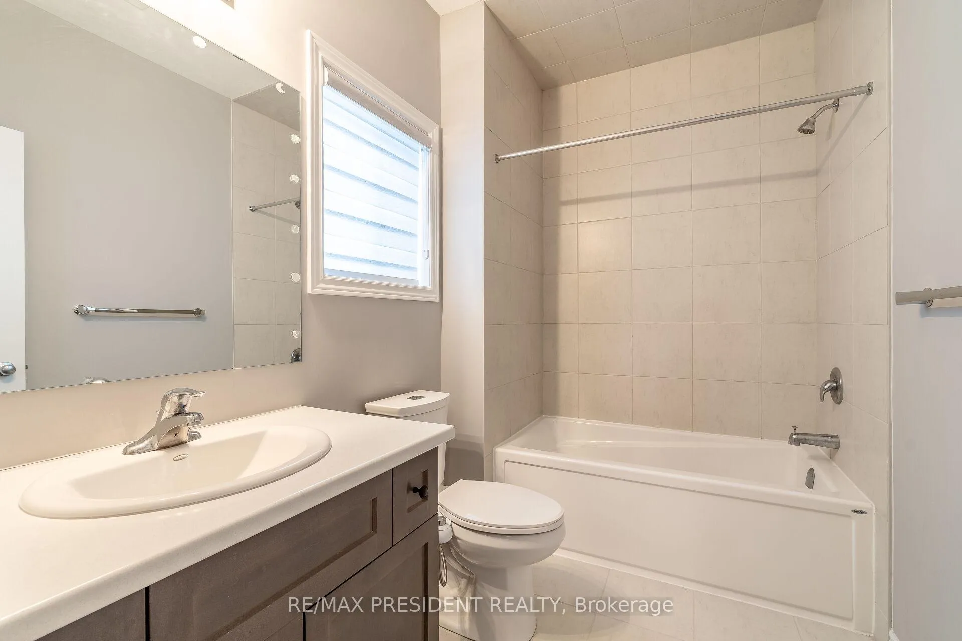 Photo 29 of 61 Broadacre Drive, Kitchener — HOMEH
