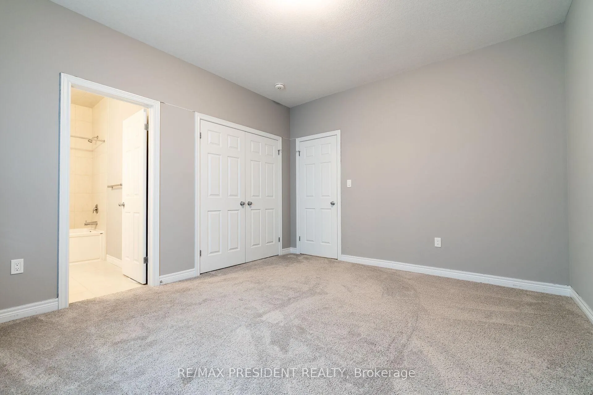 Photo 30 of 61 Broadacre Drive, Kitchener — HOMEH