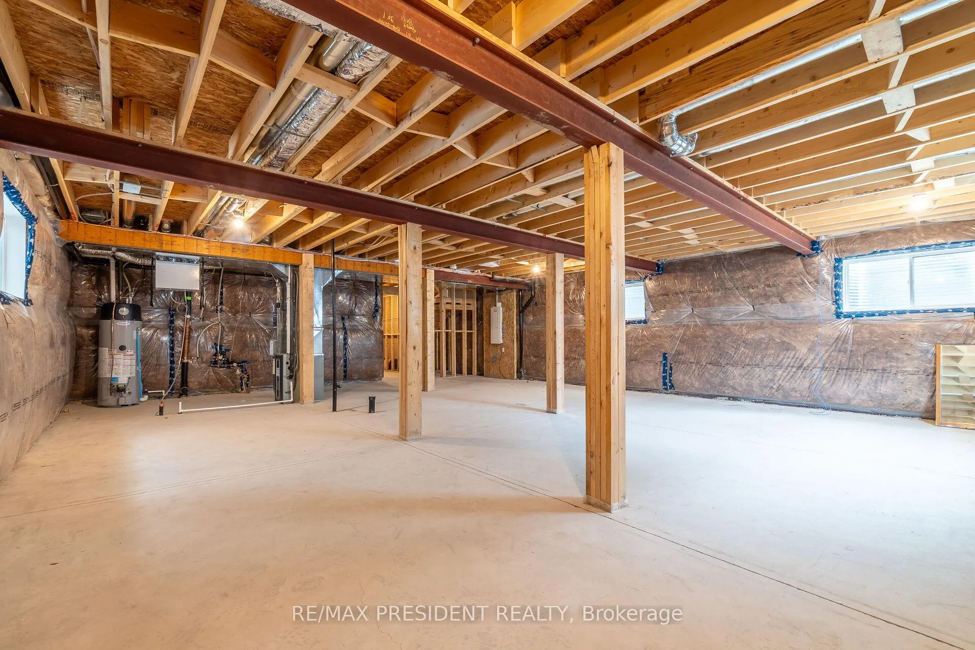 Photo 38 of 61 Broadacre Drive, Kitchener — HOMEH