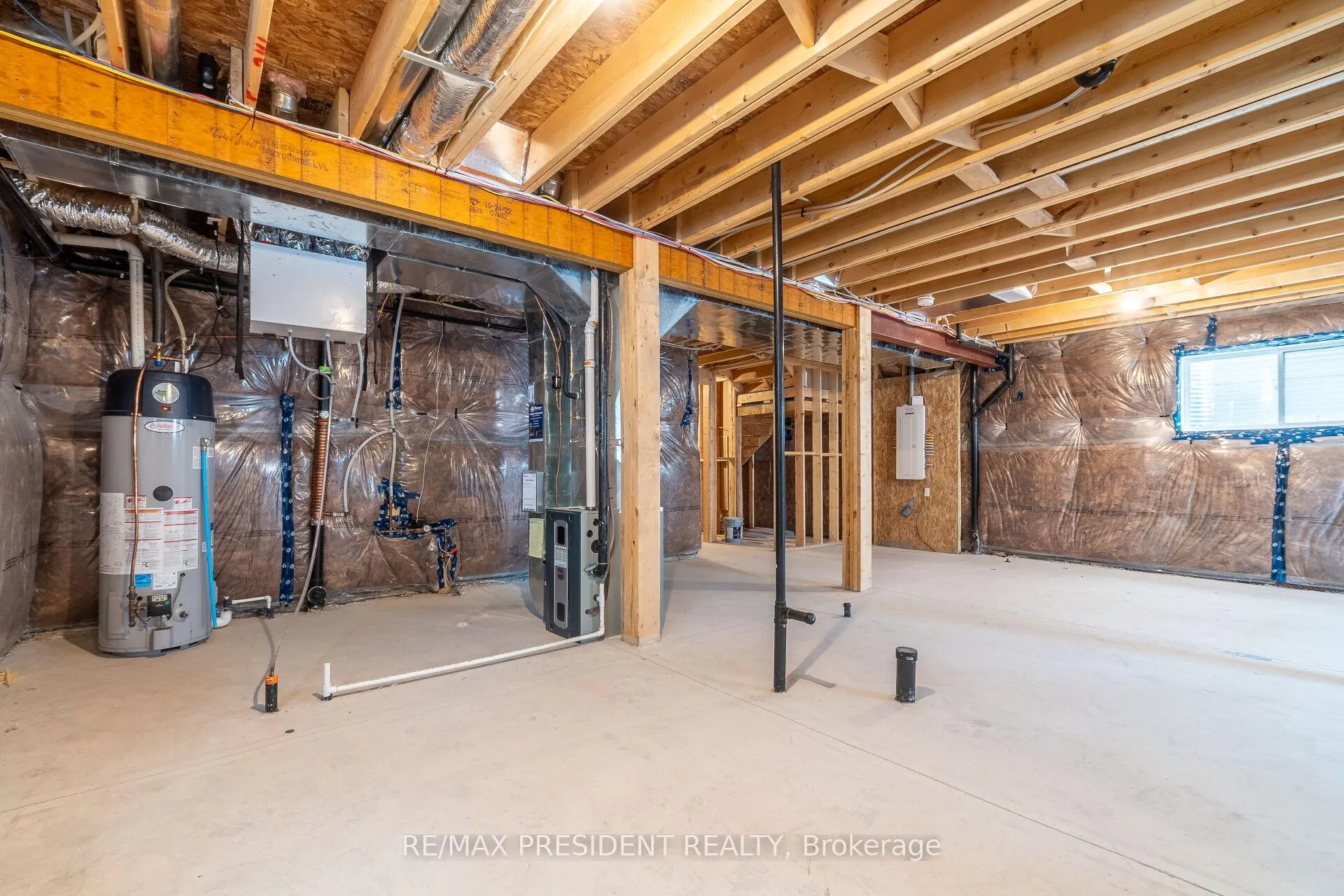 Photo 39 of 61 Broadacre Drive, Kitchener — HOMEH