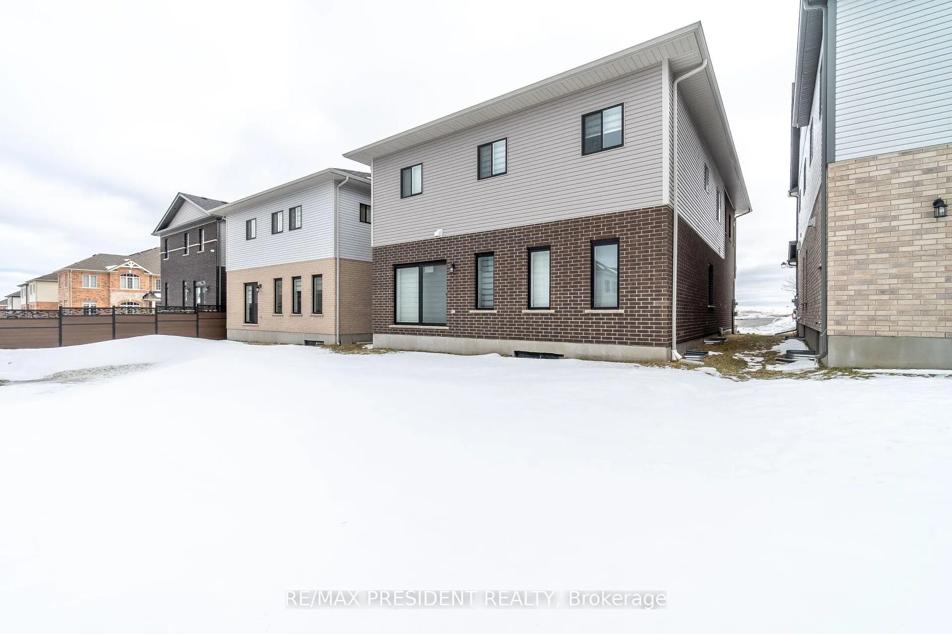 Photo 40 of 61 Broadacre Drive, Kitchener — HOMEH