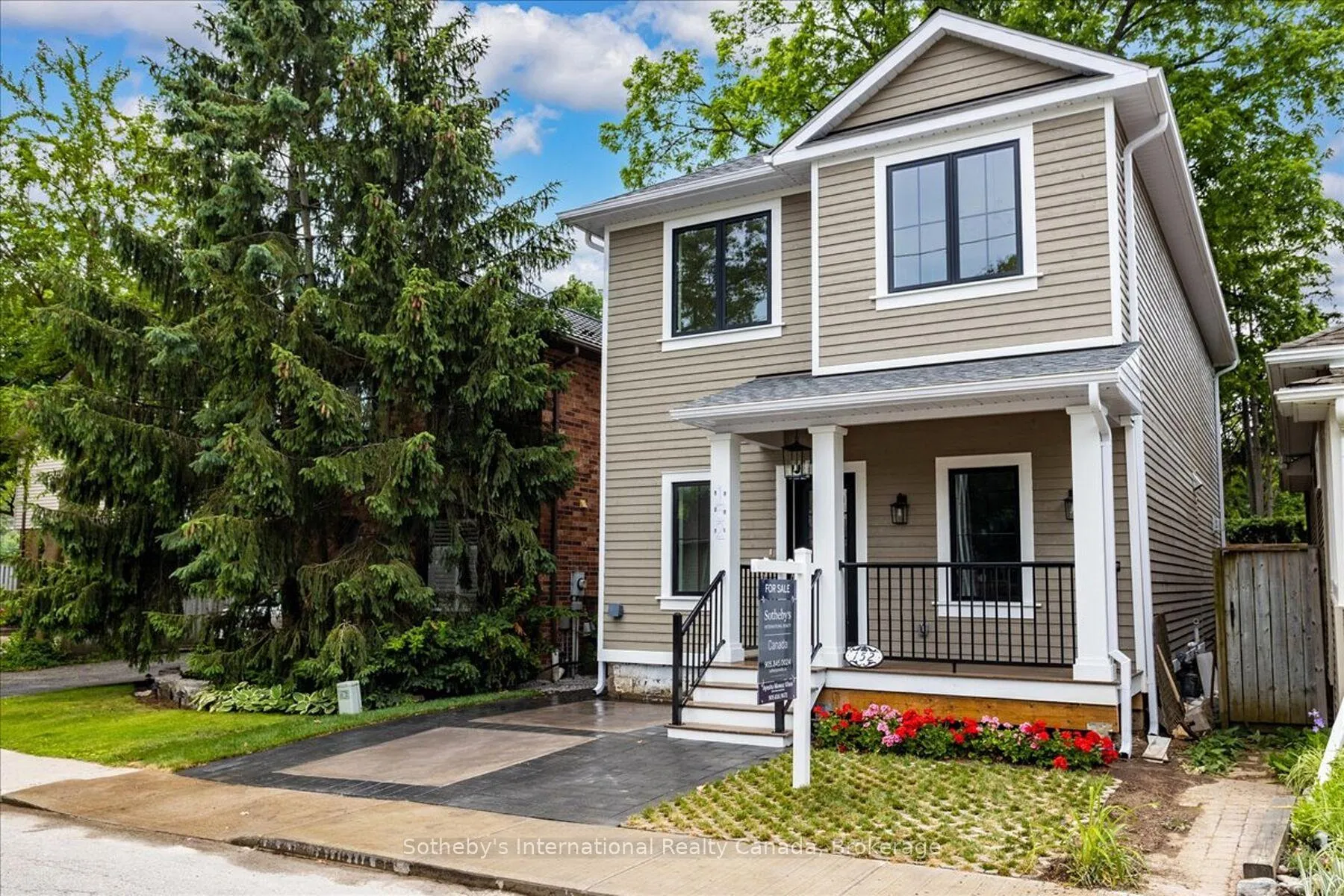 Photo 2 of 152 Chisholm Street, Oakville, Central — HOMEH
