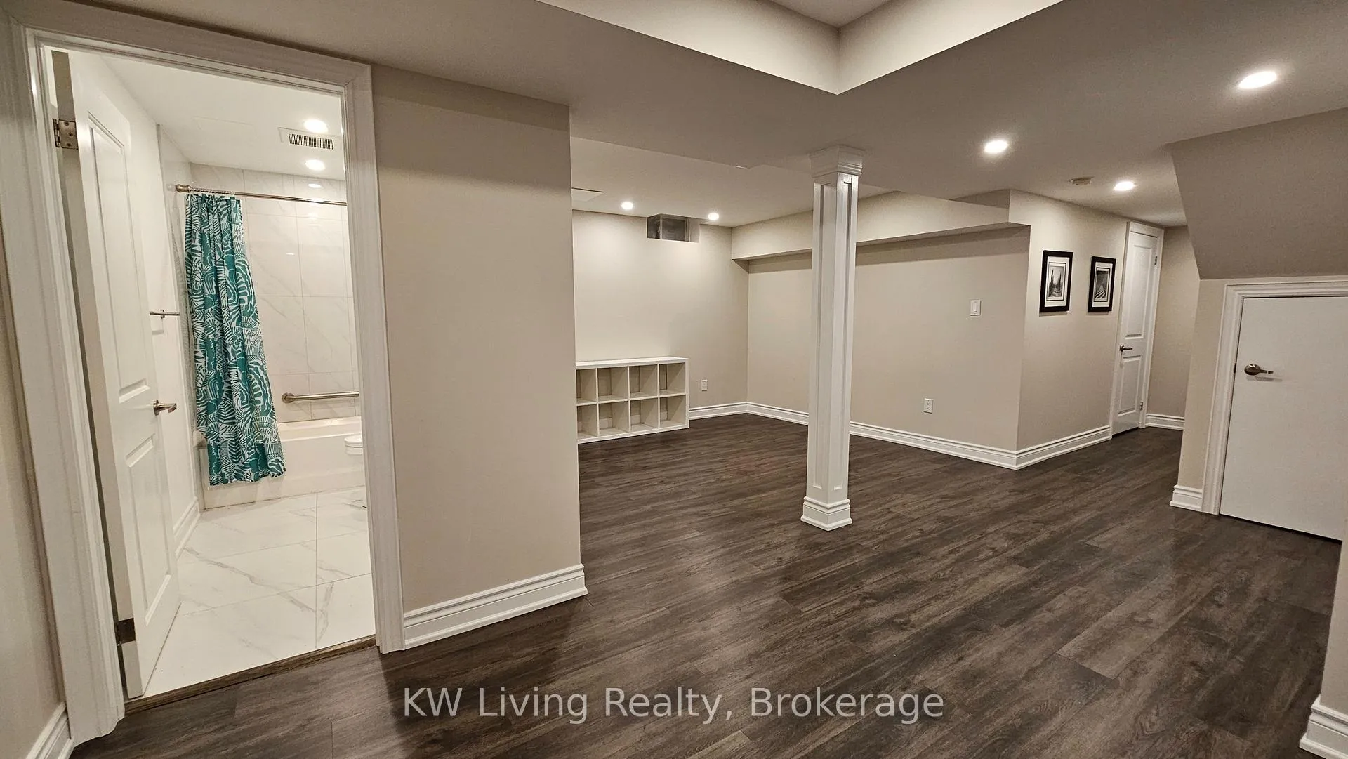 Photo 31 of 2413 East Gate Crescent, Oakville, River Oaks — HOMEH