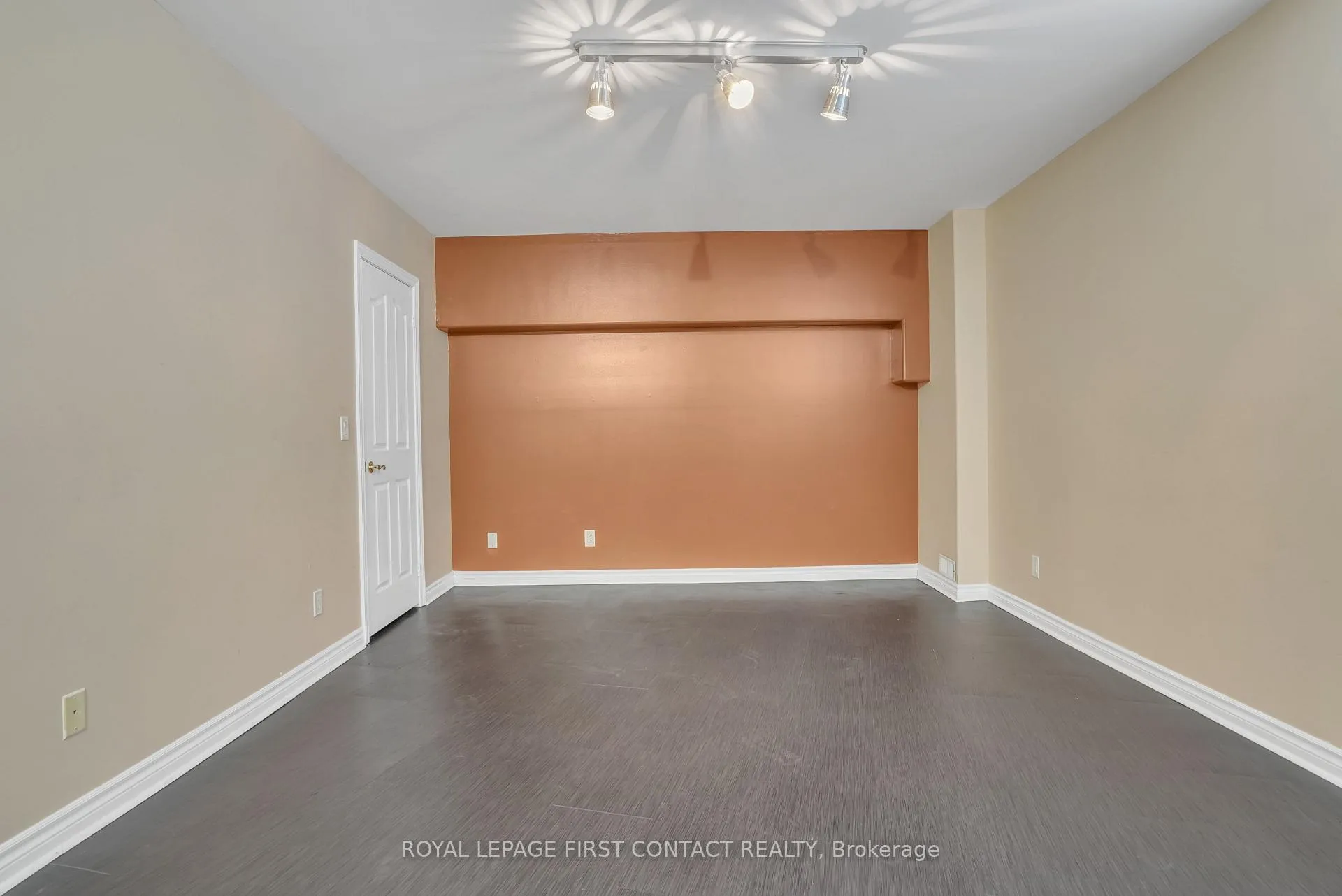 Photo 30 of 29 Glenhuron Drive, Springwater, Midhurst — HOMEH