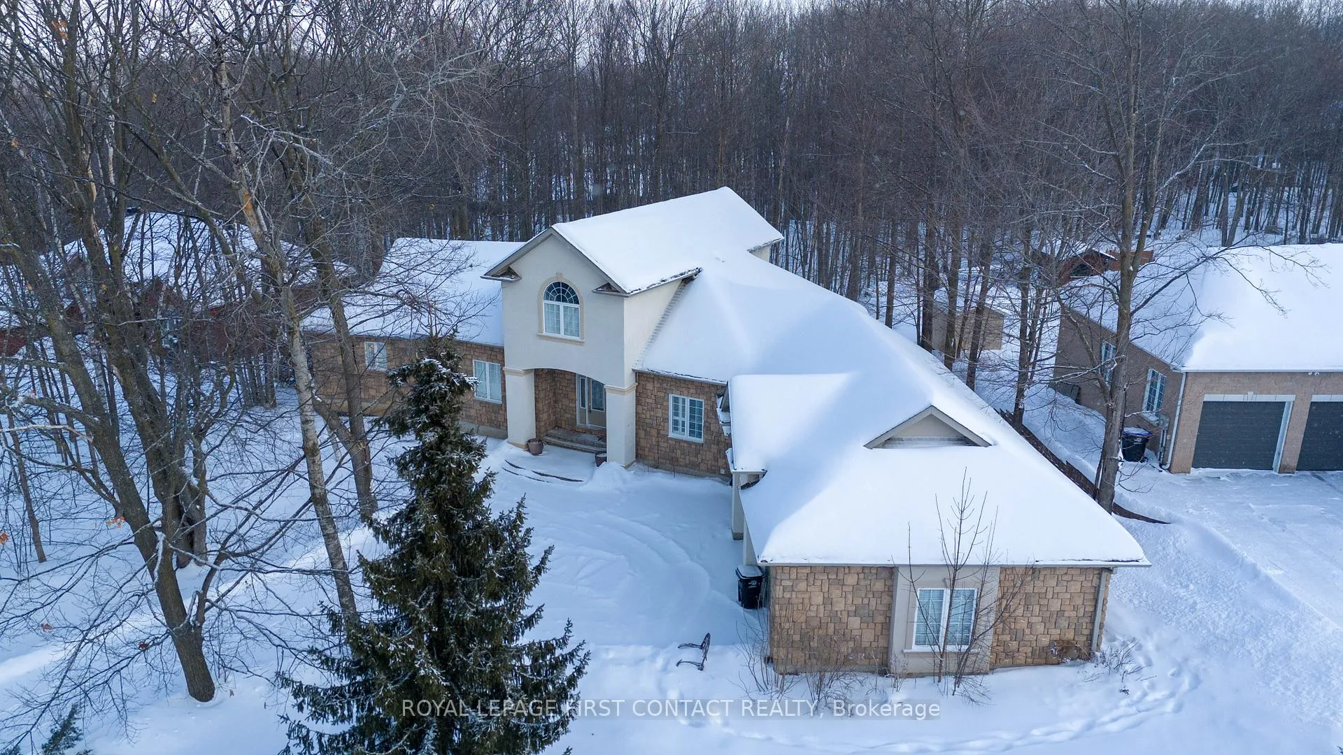 Photo 35 of 29 Glenhuron Drive, Springwater, Midhurst — HOMEH