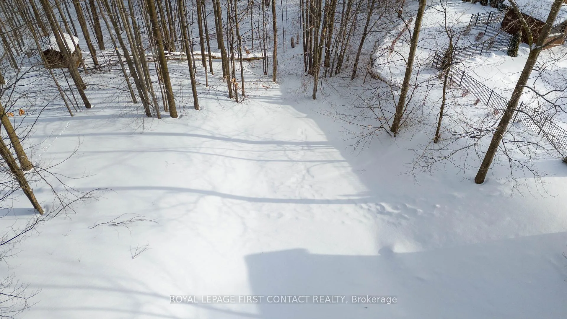Photo 38 of 29 Glenhuron Drive, Springwater, Midhurst — HOMEH
