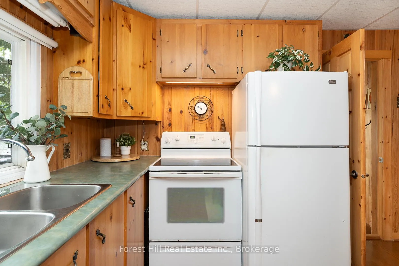 Photo 16 of 1147 Tock Lane, Algonquin Highlands, McClintock — HOMEH