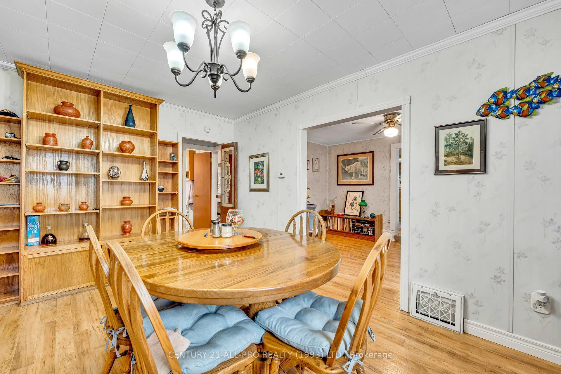 Photo 6 of 182 Forth Street, Cobourg — HOMEH