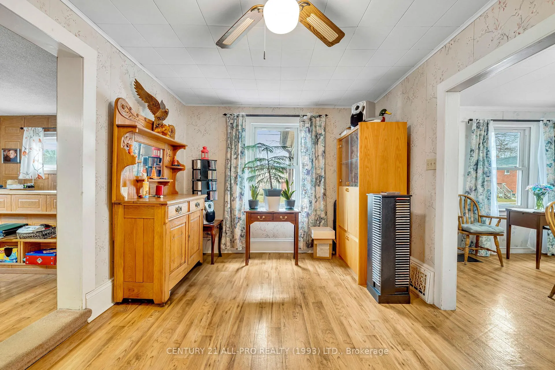 Photo 9 of 182 Forth Street, Cobourg — HOMEH