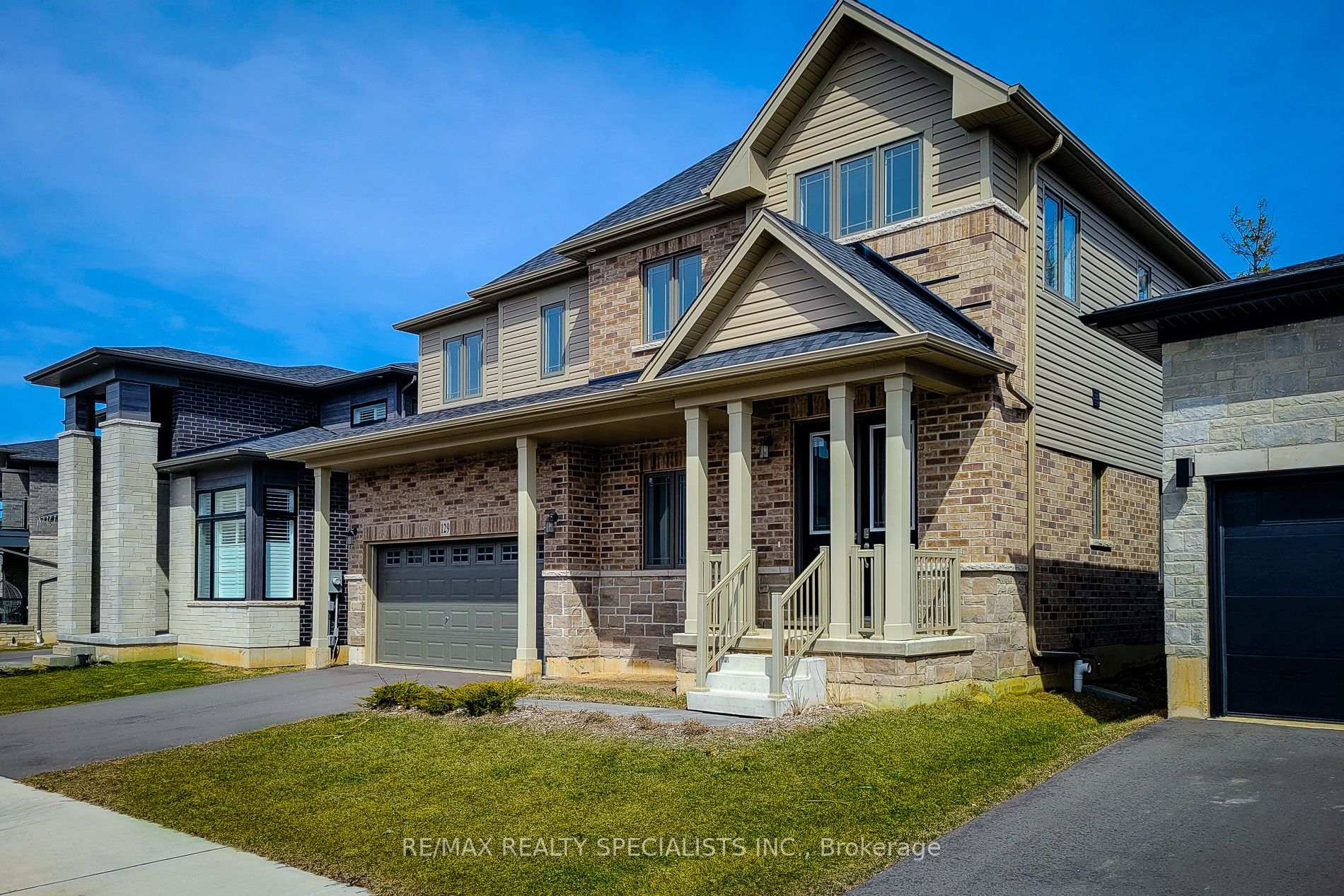 Photo 1 of 129 Court Drive, Brant, Paris — HOMEH
