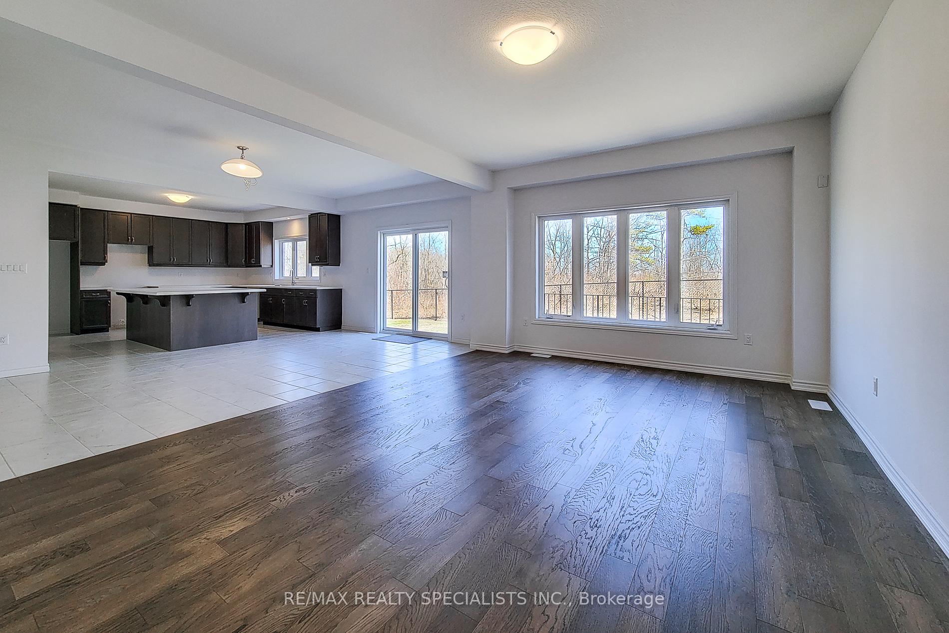 Photo 14 of 129 Court Drive, Brant, Paris — HOMEH