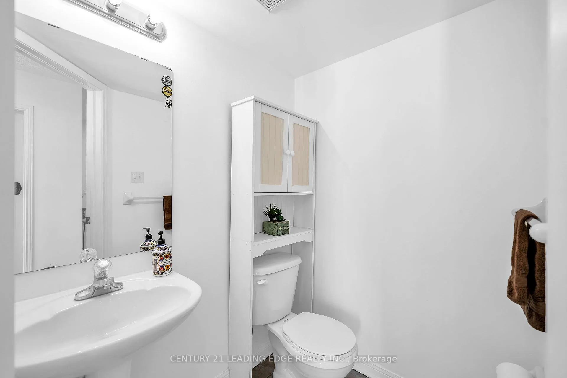 Photo 15 of 332 Swindells Street, Clarington, Bowmanville — HOMEH