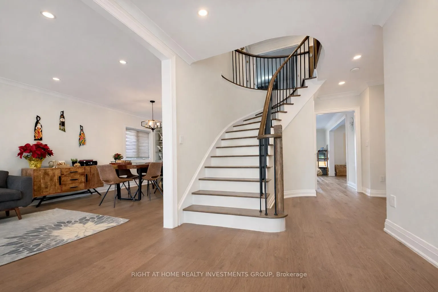 Photo 3 of 148 Avdell Avenue, Vaughan, Islington Woods — HOMEH