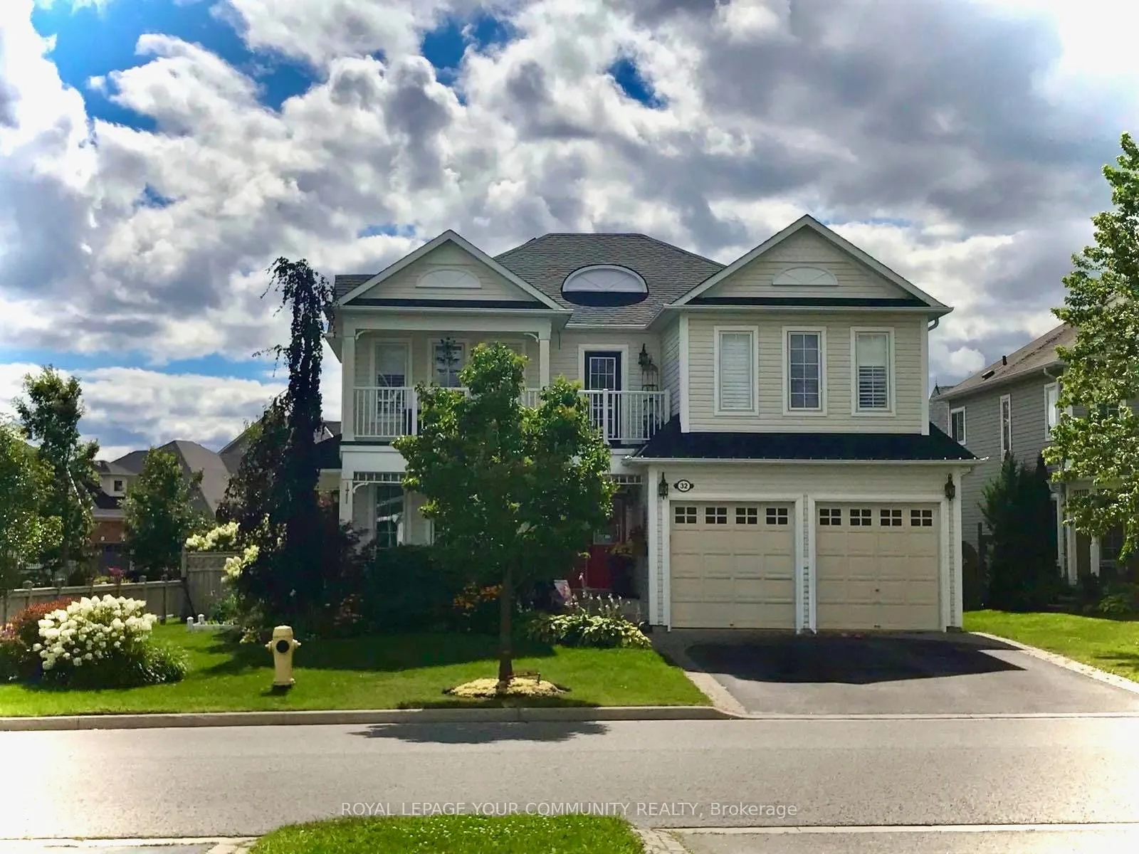 Photo 1 of 32 Hanson Crescent, Whitby, Brooklin — HOMEH