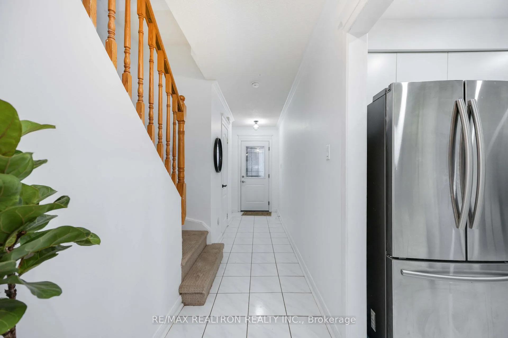 Photo 2 of 42 Galbraith Crescent, Markham, Milliken Mills East — HOMEH