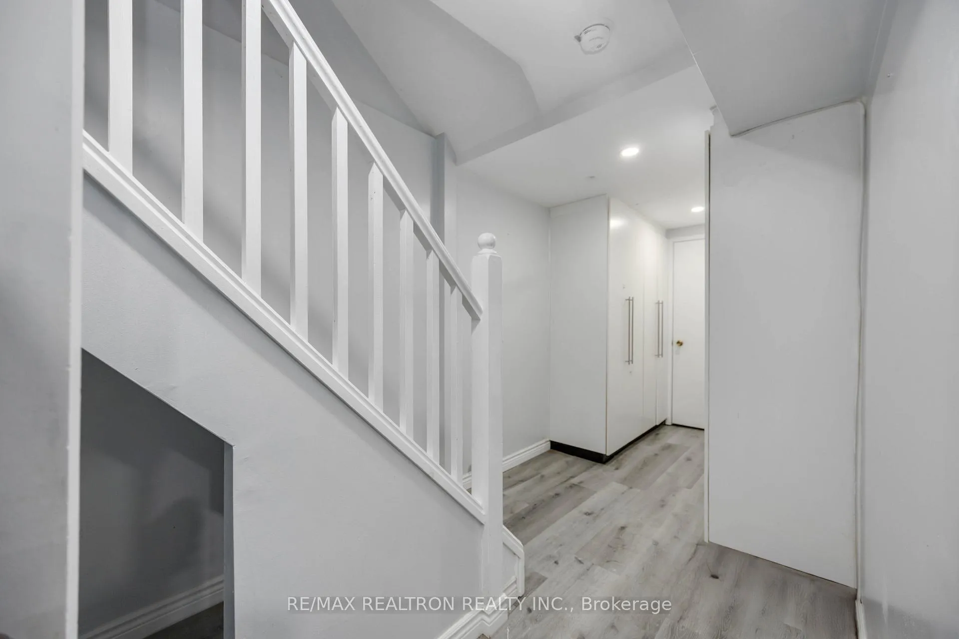 Photo 21 of 42 Galbraith Crescent, Markham, Milliken Mills East — HOMEH
