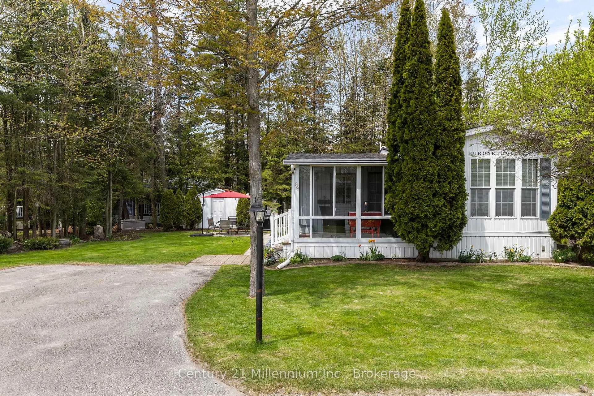 Photo 2 of 59 Topaz Street, Wasaga Beach — HOMEH