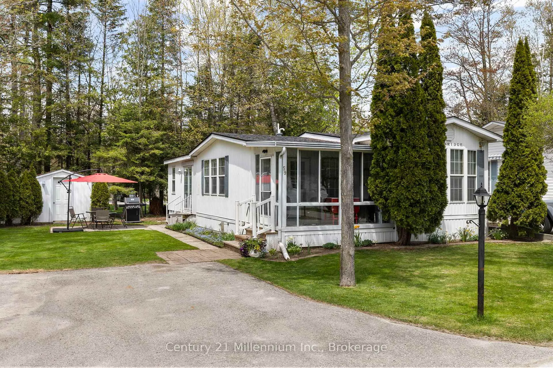 Photo 3 of 59 Topaz Street, Wasaga Beach — HOMEH