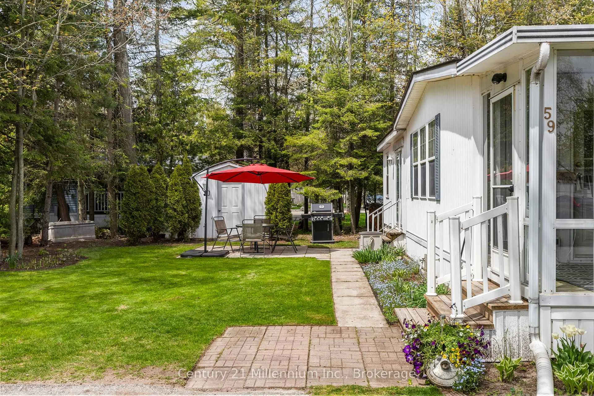 Photo 4 of 59 Topaz Street, Wasaga Beach — HOMEH