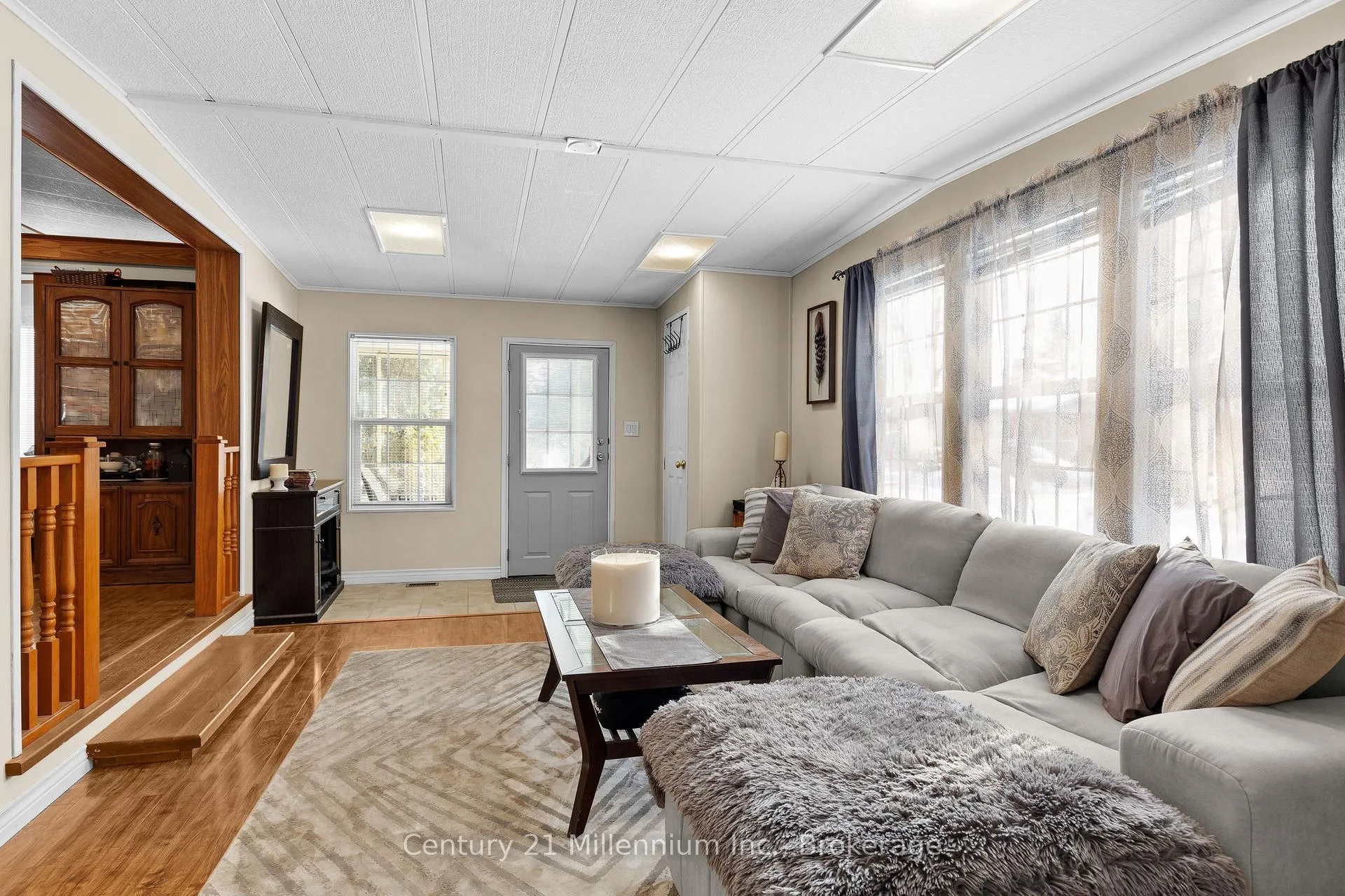 Photo 8 of 59 Topaz Street, Wasaga Beach — HOMEH