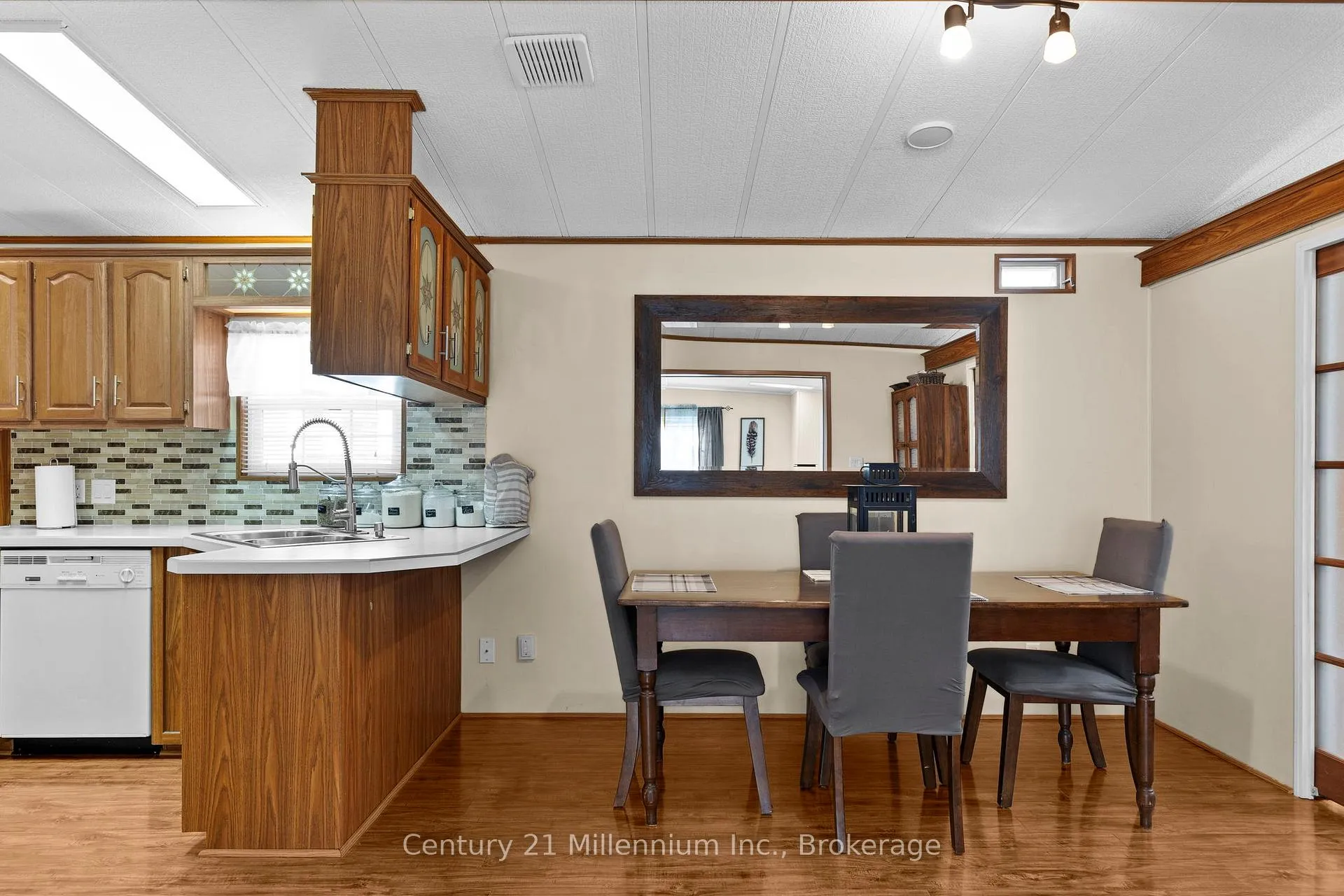 Photo 15 of 59 Topaz Street, Wasaga Beach — HOMEH