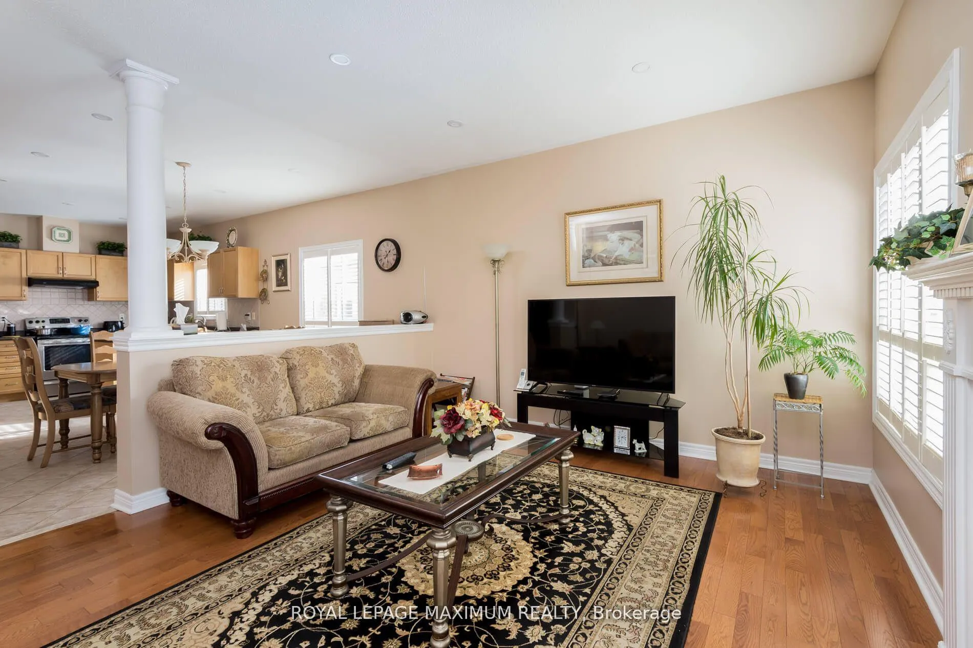Photo 13 of 130 Regency View Heights, Vaughan, Rural Vaughan — HOMEH