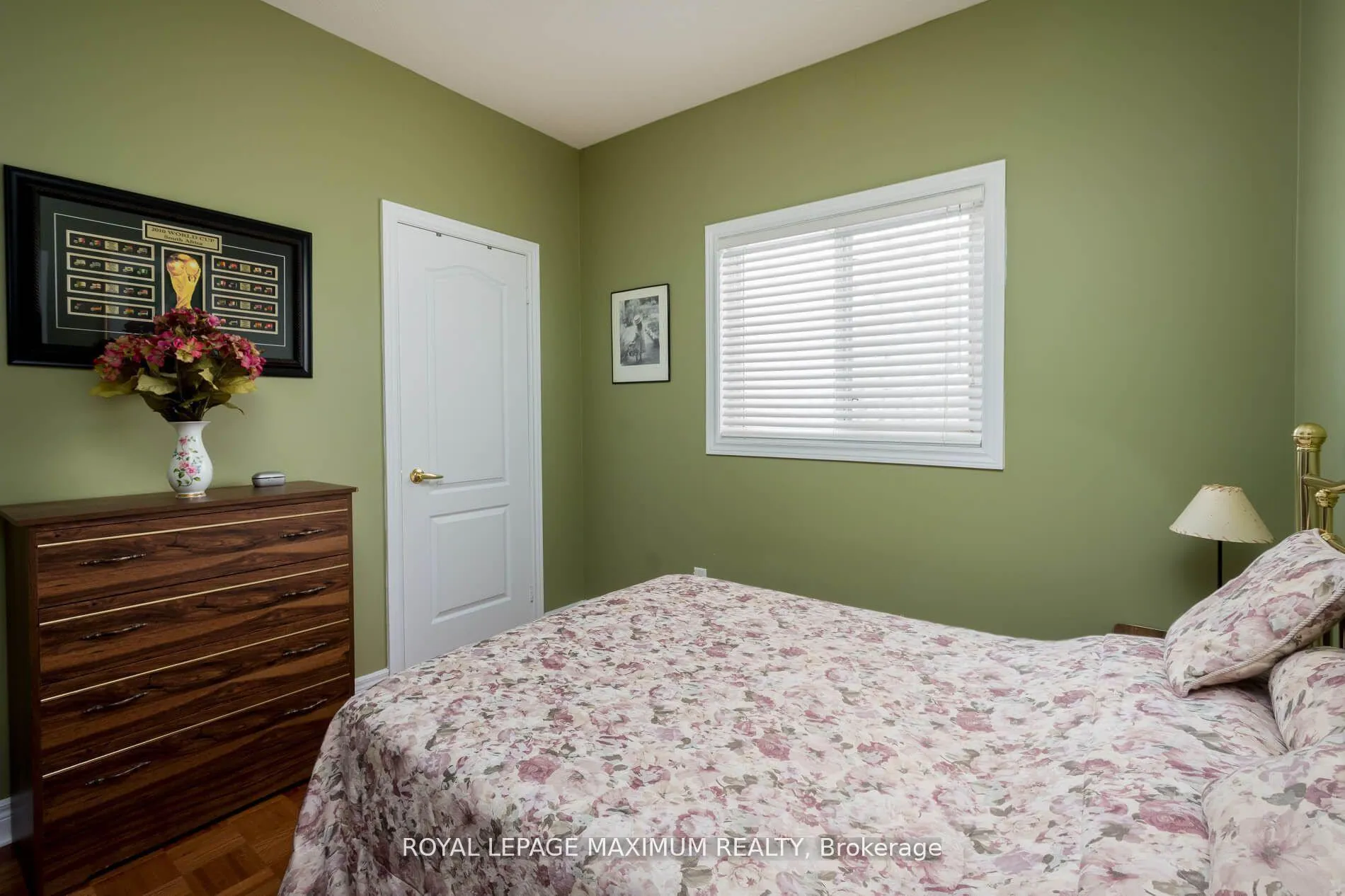 Photo 20 of 130 Regency View Heights, Vaughan, Rural Vaughan — HOMEH