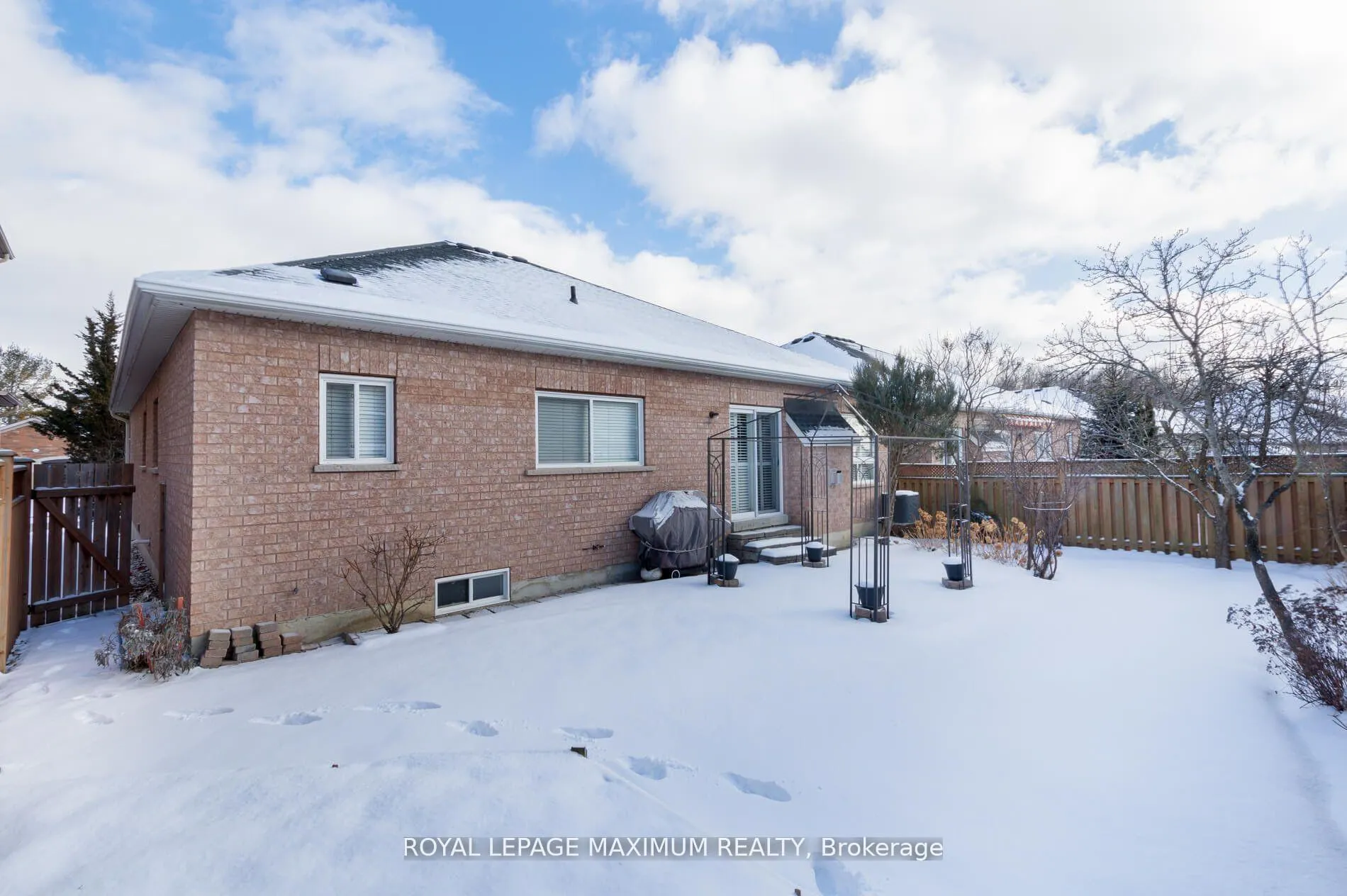 Photo 23 of 130 Regency View Heights, Vaughan, Rural Vaughan — HOMEH