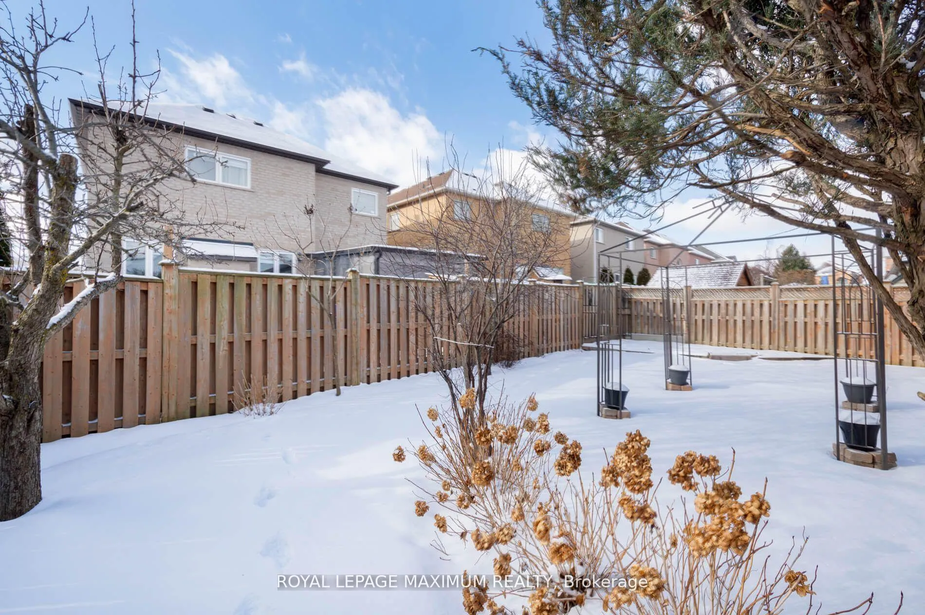 Photo 25 of 130 Regency View Heights, Vaughan, Rural Vaughan — HOMEH