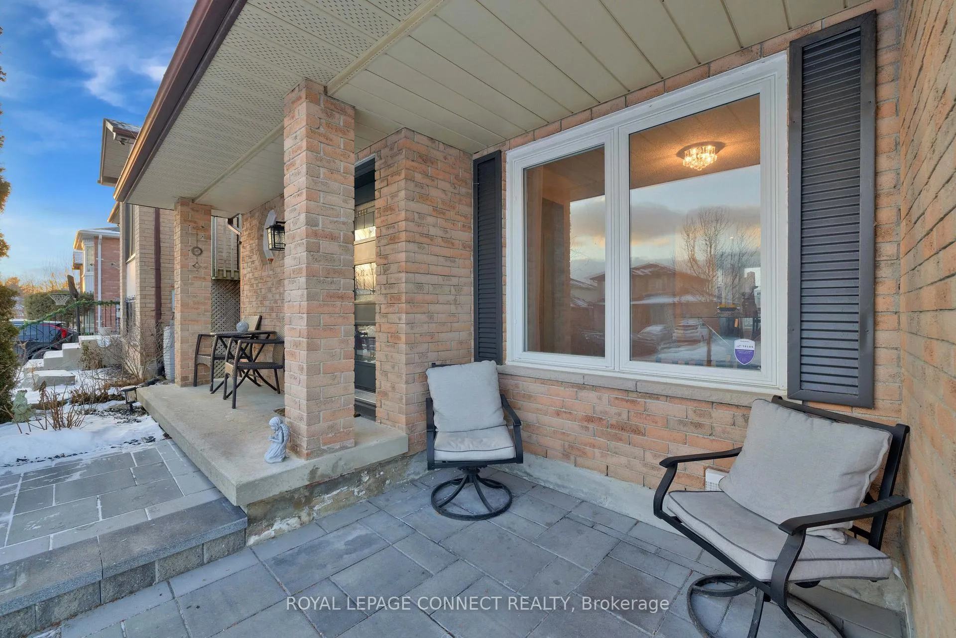 Photo 3 of 18 Dunkin Avenue, Clarington, Courtice — HOMEH
