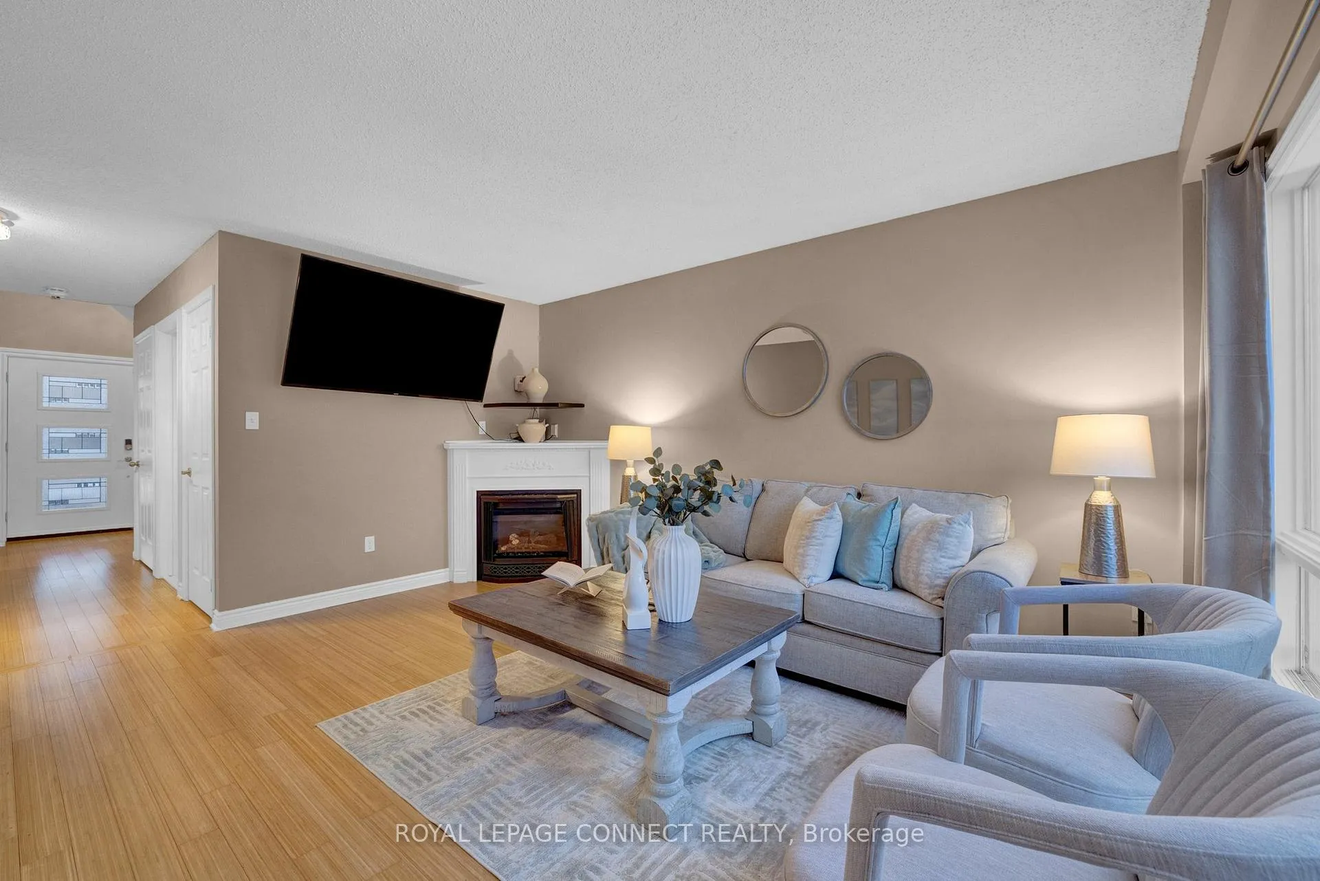 Photo 9 of 18 Dunkin Avenue, Clarington, Courtice — HOMEH