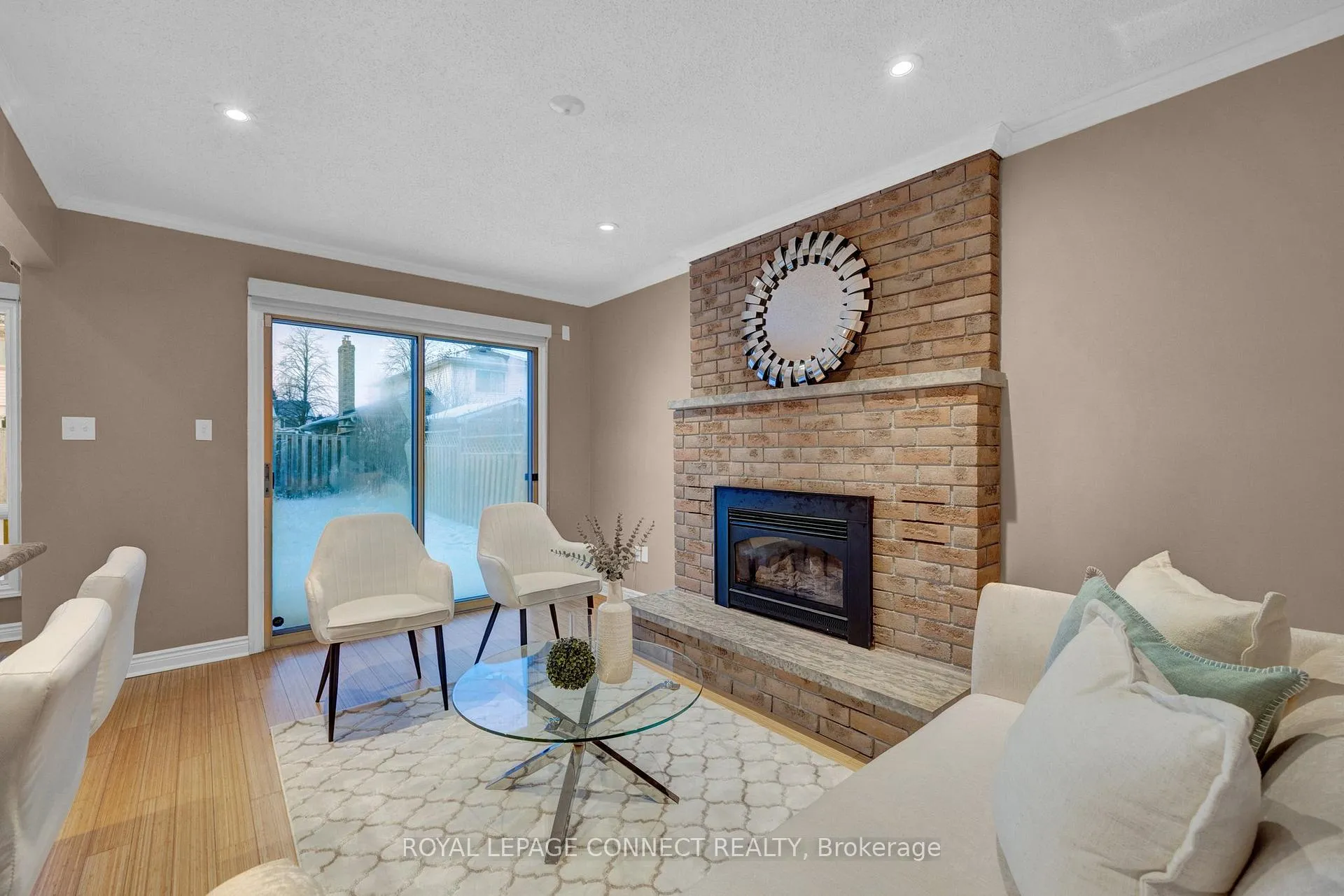 Photo 15 of 18 Dunkin Avenue, Clarington, Courtice — HOMEH