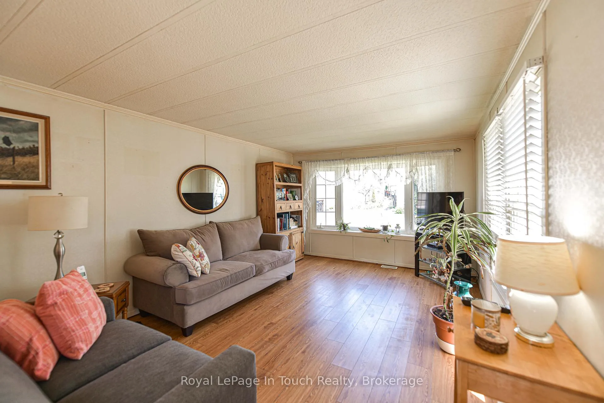 Photo 5 of 4106 Ash Crescent, Severn, Rural Severn — HOMEH