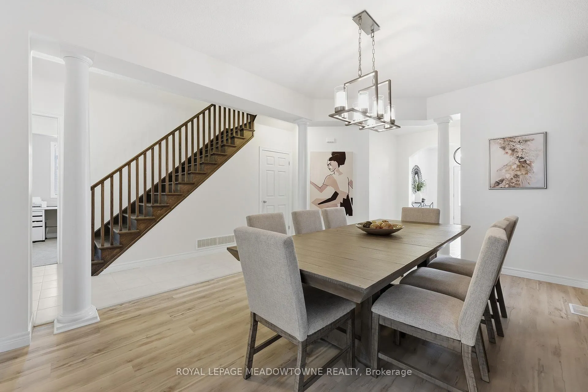 Photo 4 of 63 Westra Drive, Guelph, Willow West/Sugarbush/West Acres — HOMEH