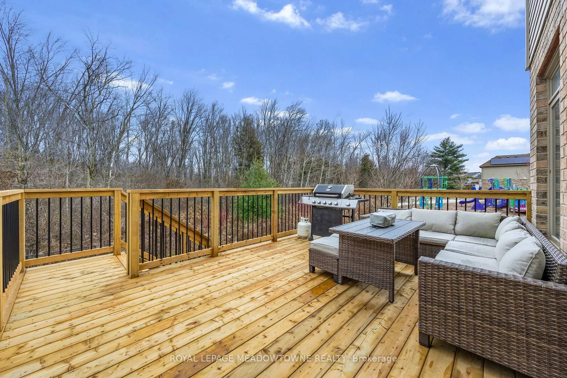 Photo 27 of 63 Westra Drive, Guelph, Willow West/Sugarbush/West Acres — HOMEH