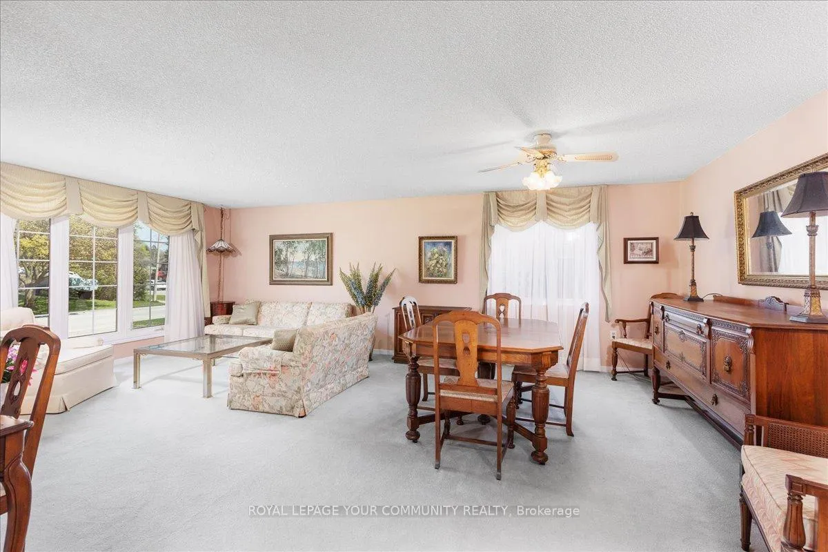 Photo 9 of 4 Wells Crescent, Barrie, Sunnidale — HOMEH