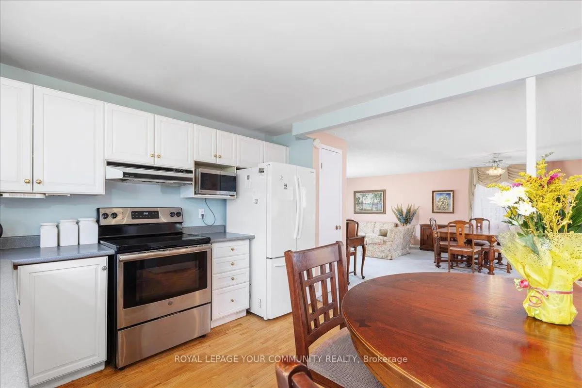 Photo 13 of 4 Wells Crescent, Barrie, Sunnidale — HOMEH