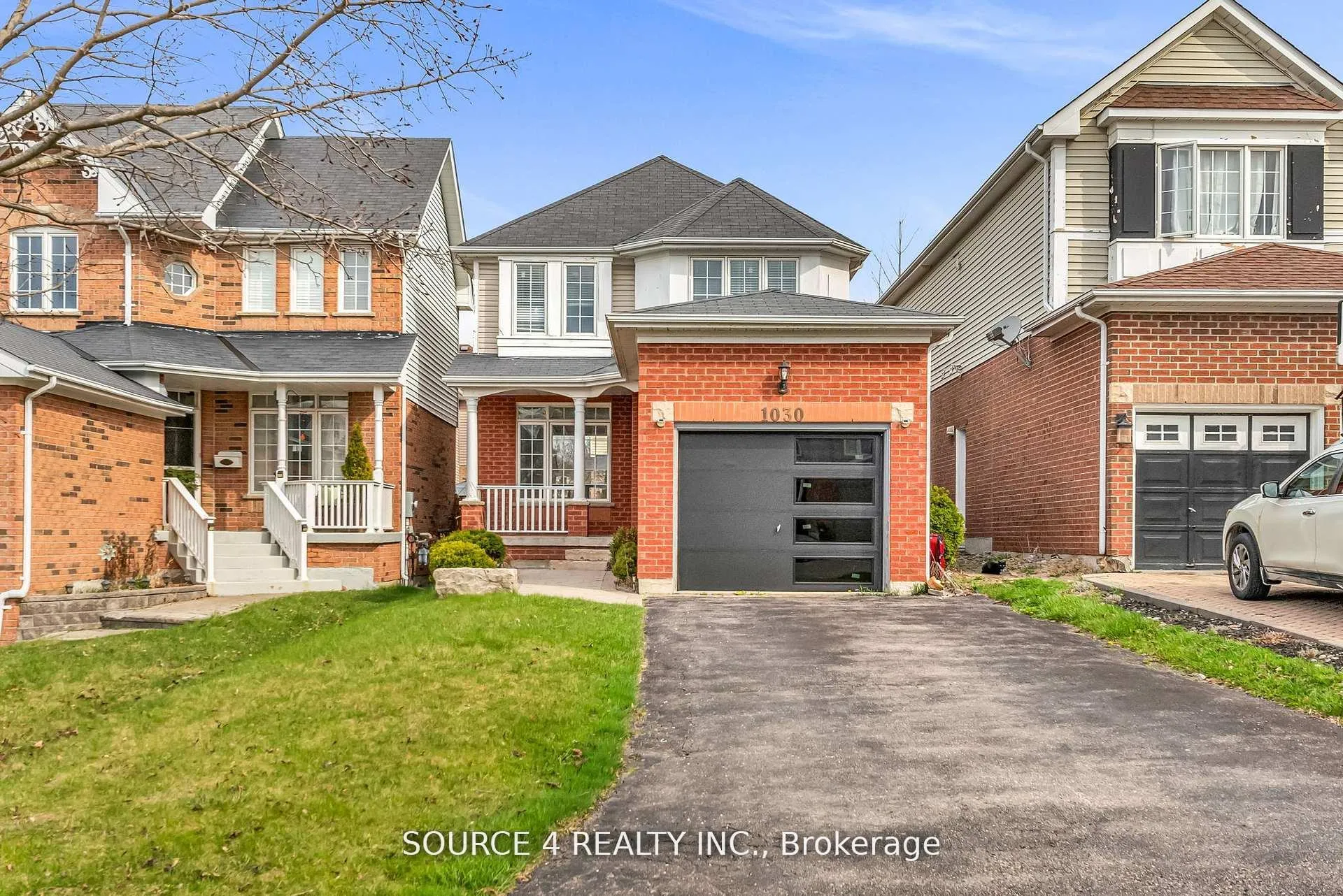 Photo 1 of 1030 Timberland Crescent, Oshawa, Pinecrest — HOMEH