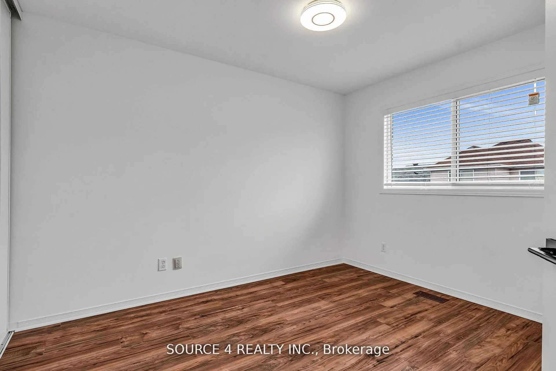 Photo 20 of 1030 Timberland Crescent, Oshawa, Pinecrest — HOMEH