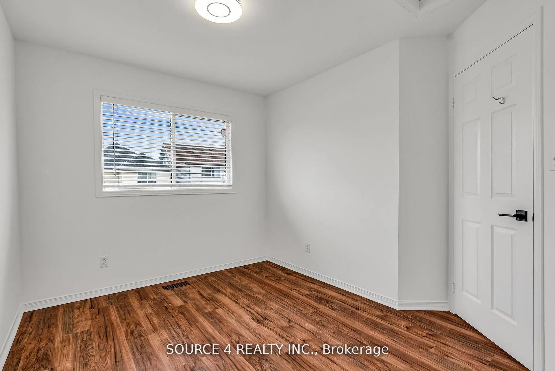 Photo 21 of 1030 Timberland Crescent, Oshawa, Pinecrest — HOMEH