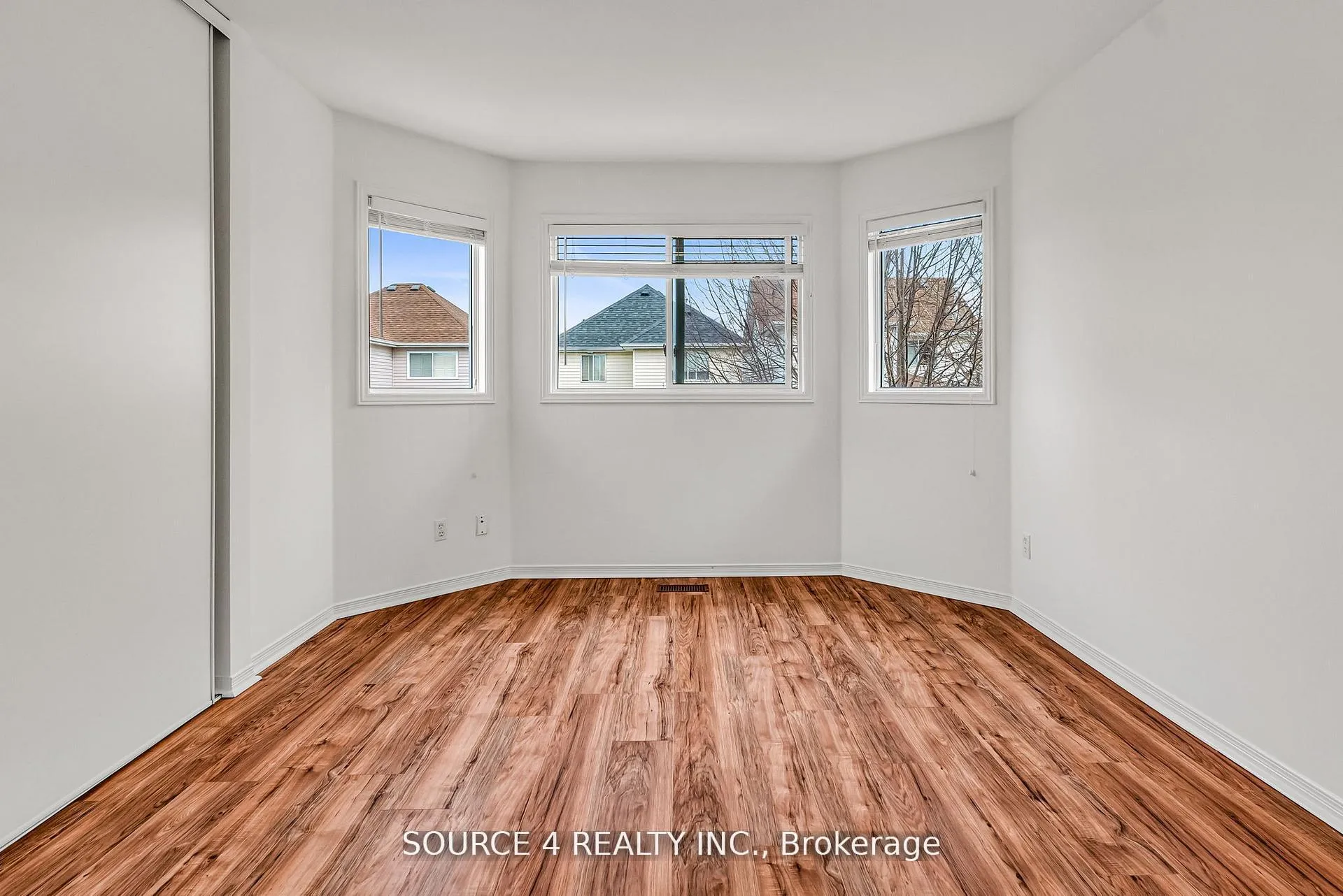 Photo 22 of 1030 Timberland Crescent, Oshawa, Pinecrest — HOMEH