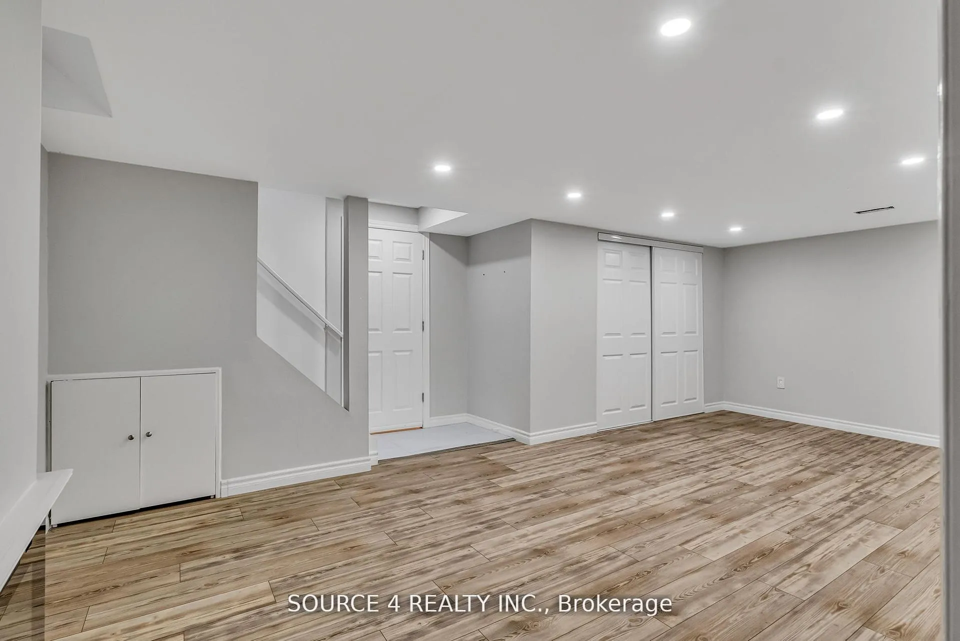 Photo 28 of 1030 Timberland Crescent, Oshawa, Pinecrest — HOMEH