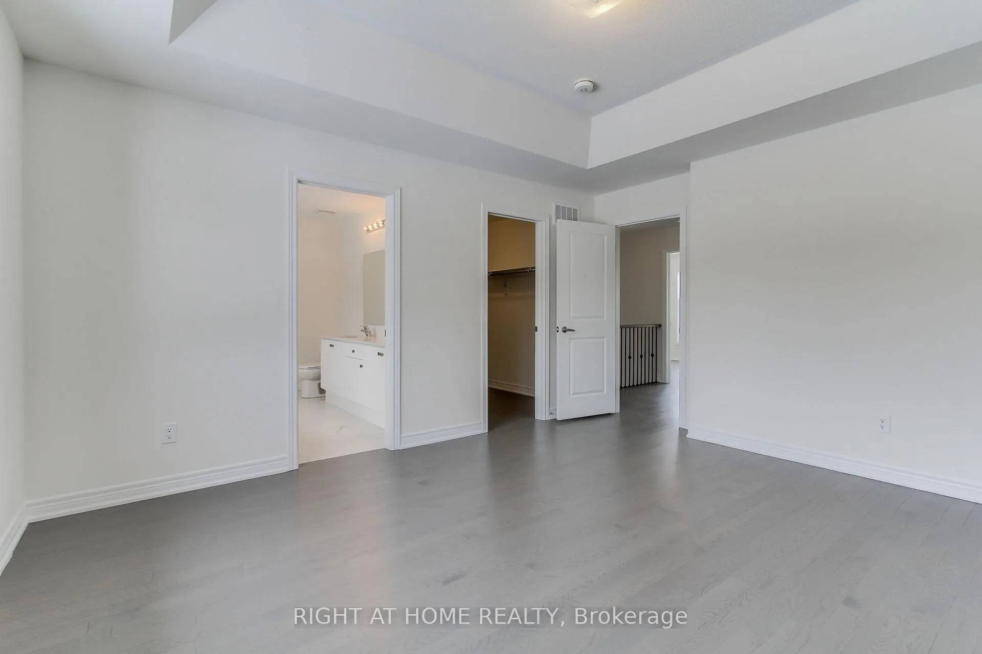 Photo 13 of 1380 Davis Loop, Innisfil, Lefroy — HOMEH