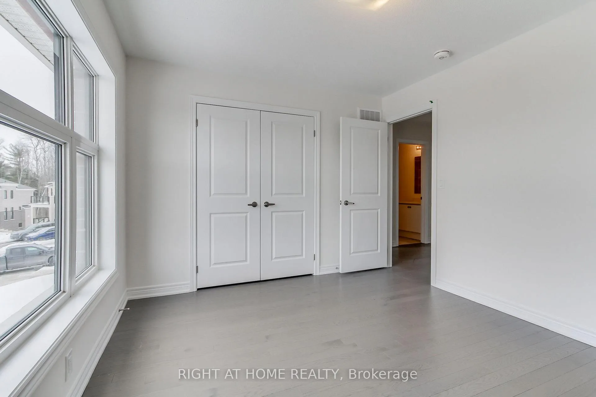 Photo 18 of 1380 Davis Loop, Innisfil, Lefroy — HOMEH