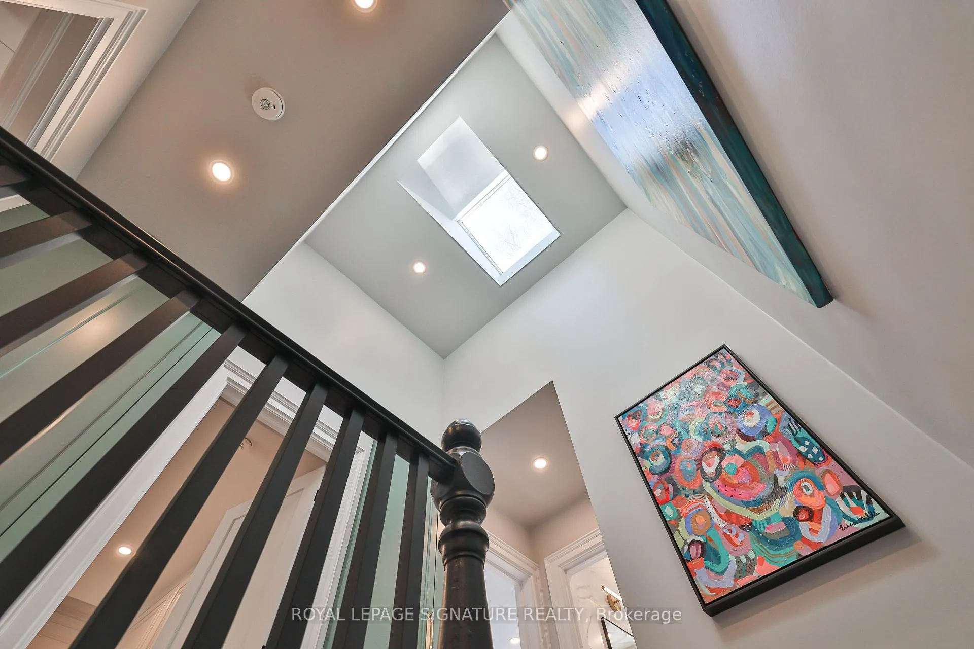 Photo 4 of 67 Glen Davis Crescent, Toronto, East End-Danforth — HOMEH