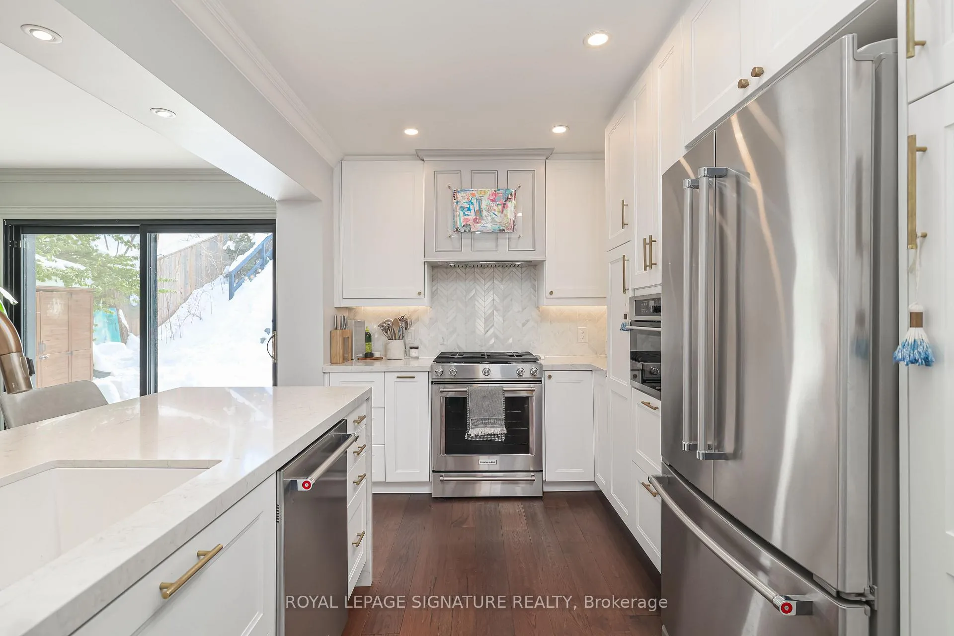 Photo 13 of 67 Glen Davis Crescent, Toronto, East End-Danforth — HOMEH