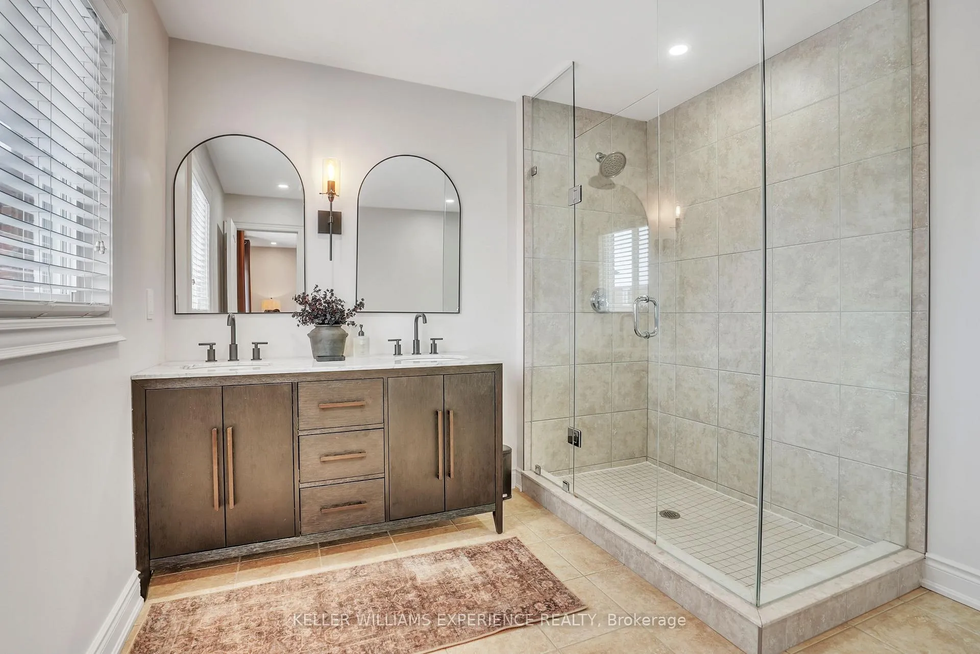 Photo 13 of 71 Graihawk Drive, Barrie, Ardagh — HOMEH